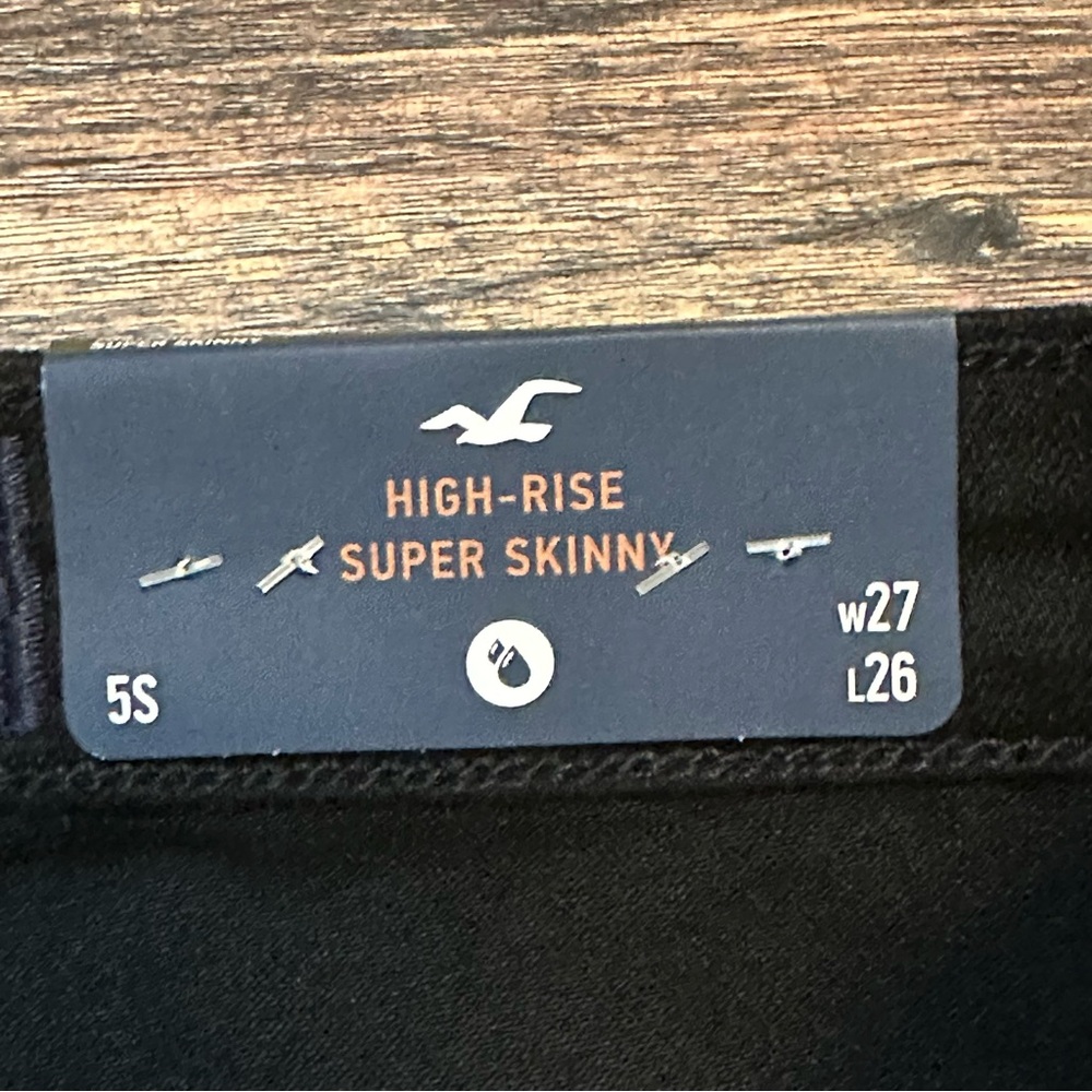 Hollister Curvy high-rise ripped black super skinny jeans size 5S or 27/26 - Picture 11 of 15